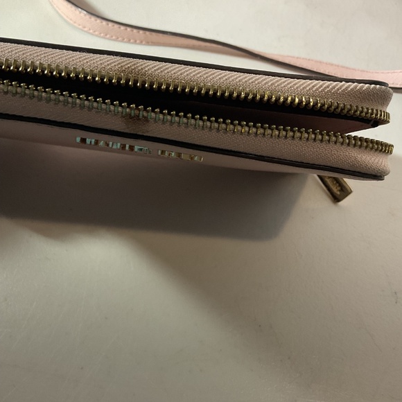 Michael Kors Selma Medium Top Zip Satchel Leather Crossbody and Wallet Set - Picture 14 of 16